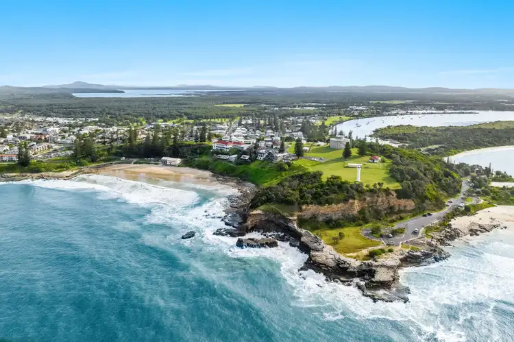 Main view of Homely unit listing, 16/12 Clarence Street, Yamba NSW 2464