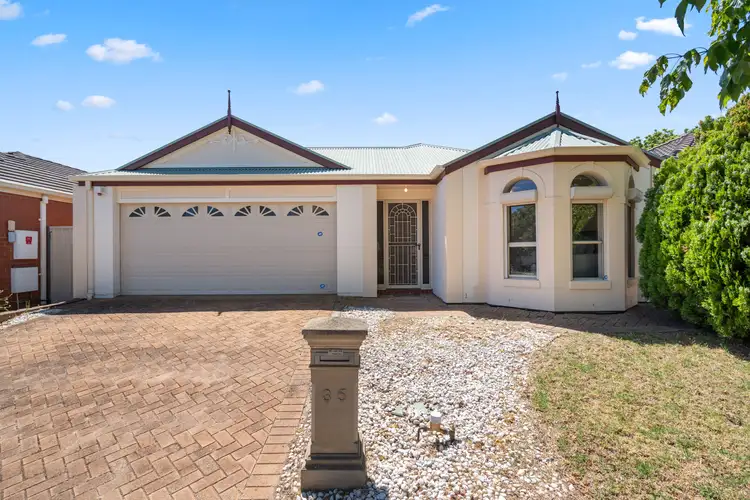 35 Maesbury Circuit, Sturt SA 5047