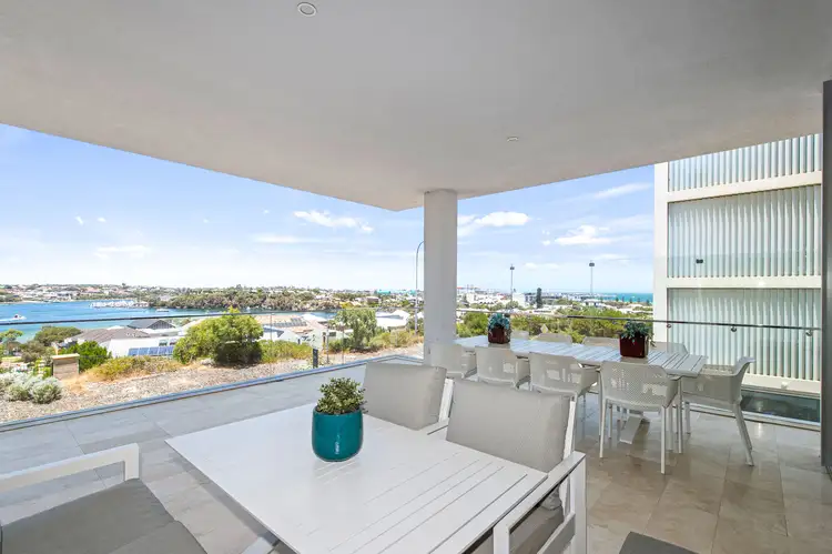 4/11 Mccabe Street, North Fremantle WA 6159