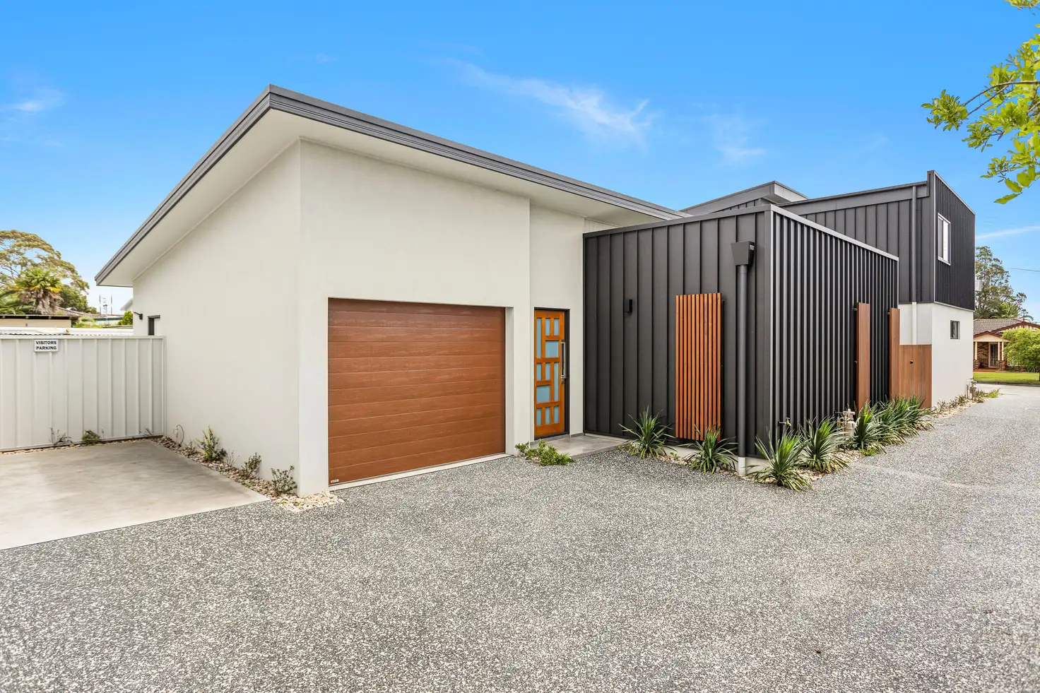 Main view of Homely unit listing, 2/1 Reid Street, Oak Flats NSW 2529