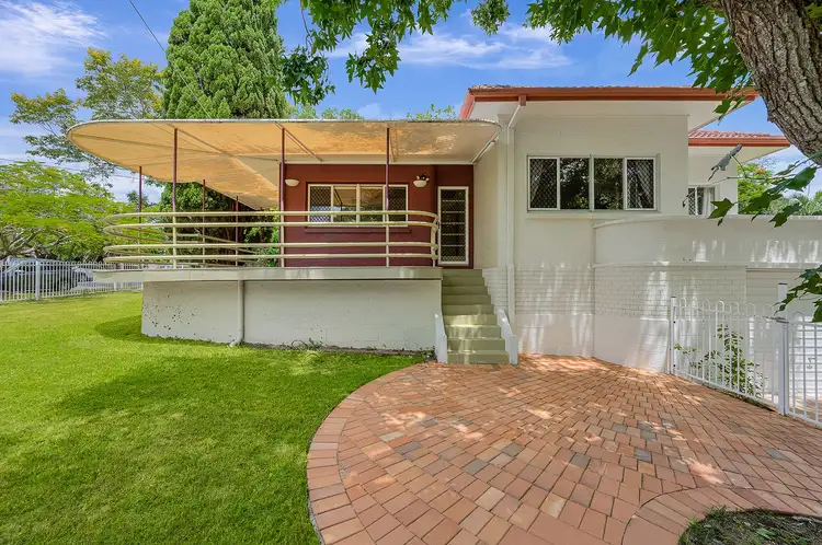 76 Chancellor Street, Sherwood QLD 4075