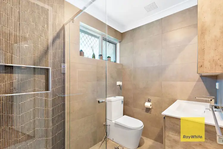 Fifth view of Homely house listing, 16 Gunn Court, Thornlie WA 6108