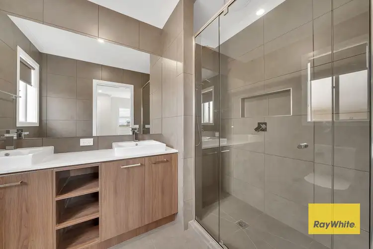 Fifth view of Homely house listing, 18 Commonwealth Circuit, Donnybrook VIC 3064