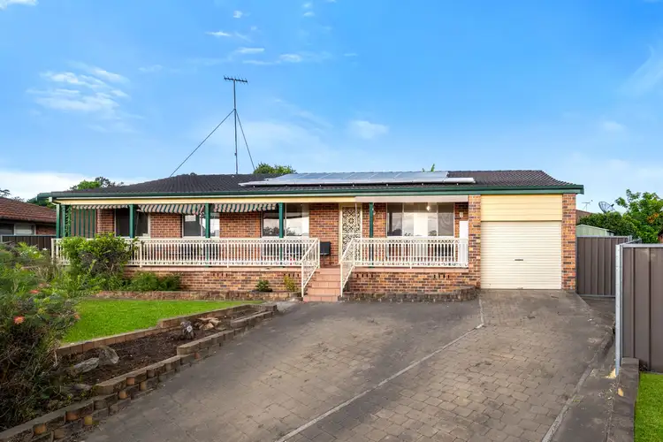 12 Hayes Place, Minto NSW 2566