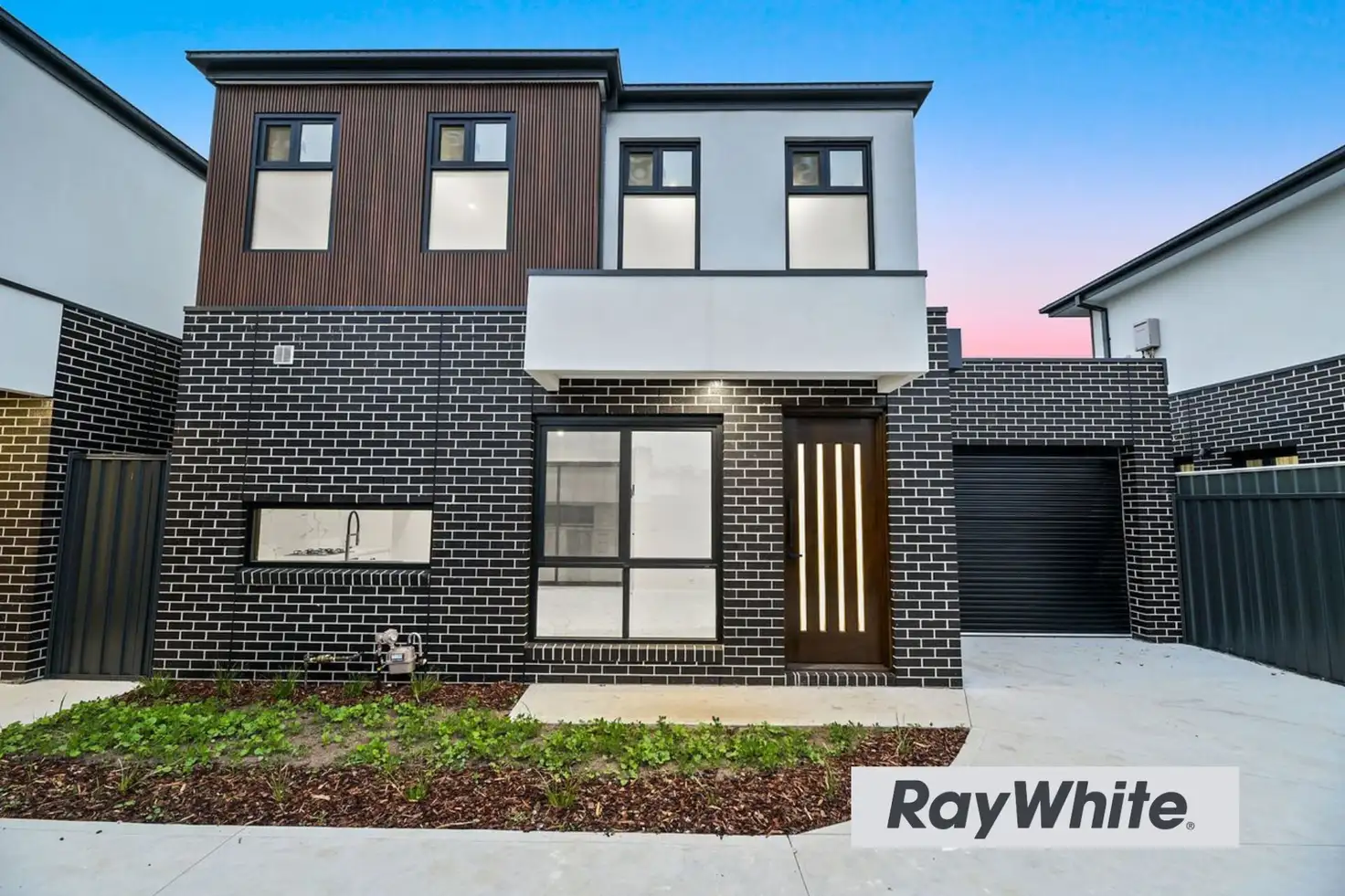 Main view of Homely townhouse listing, 2/16 Rose Drive, Doveton VIC 3177