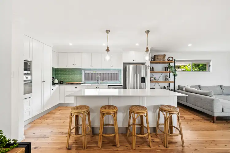 90 Tahiti Avenue, Palm Beach QLD 4221