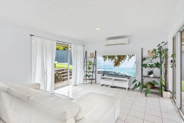 6 Yolanta Drive, Tugun QLD 4224