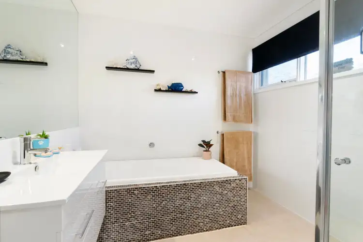 Sixth view of Homely house listing, 372 Sutherland Street, Lavington NSW 2641