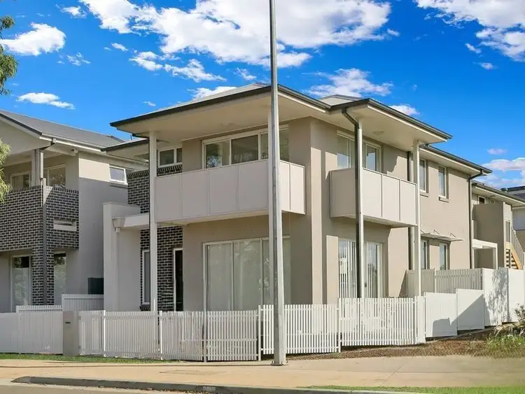 68 Caddies Boulevard