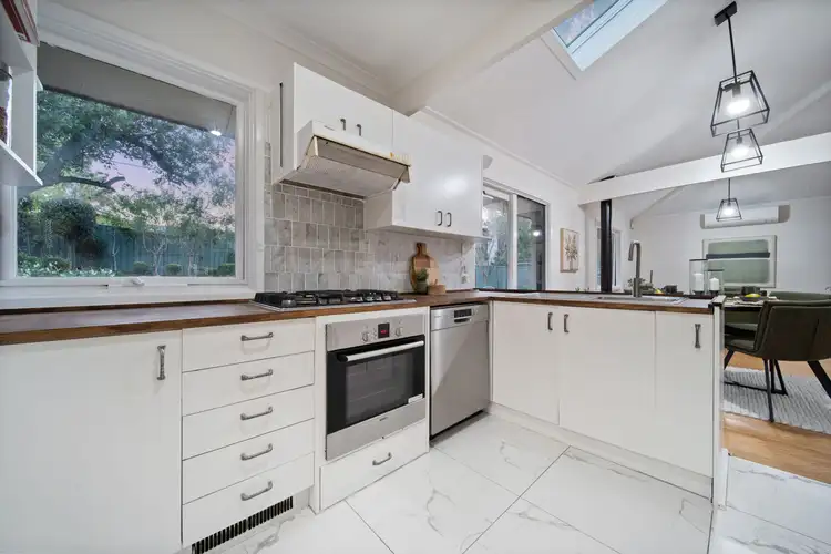 Third view of Homely house listing, 122 Bandjalong Crescent, Aranda ACT 2614