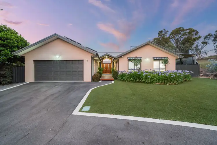 13 Towers Place, Gordon ACT 2906