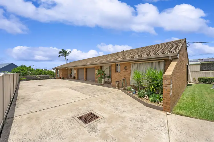 1&2/2 Simpson Court, Junction Hill NSW 2460