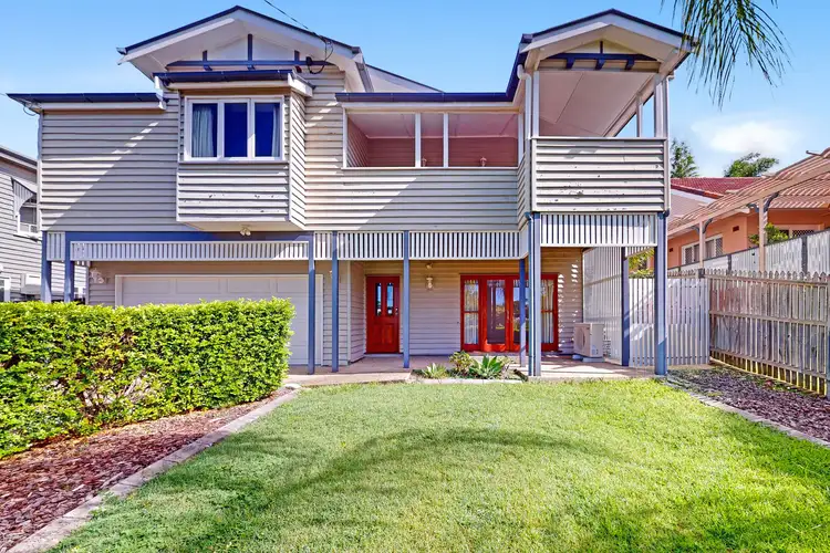 25 Raff Avenue, Holland Park QLD 4121