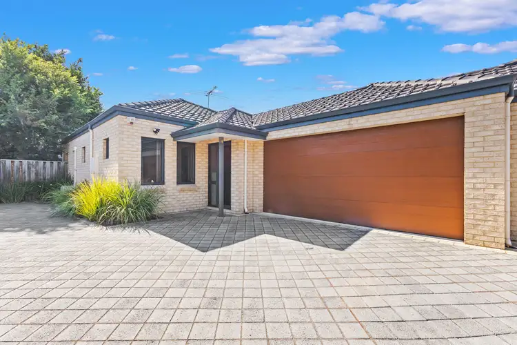 2/143 Ravenscar Street, Doubleview WA 6018