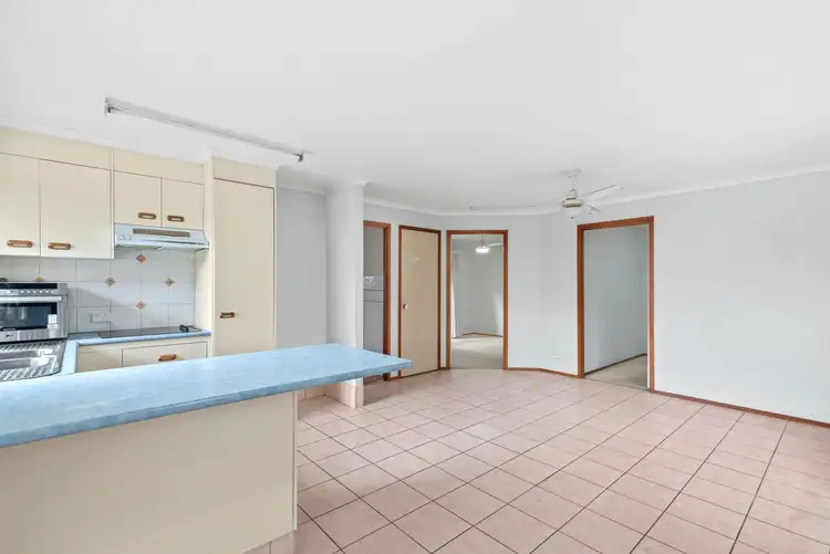 Fifth view of Homely semi-detached listing, 2/10 Maud Street, Tugun QLD 4224