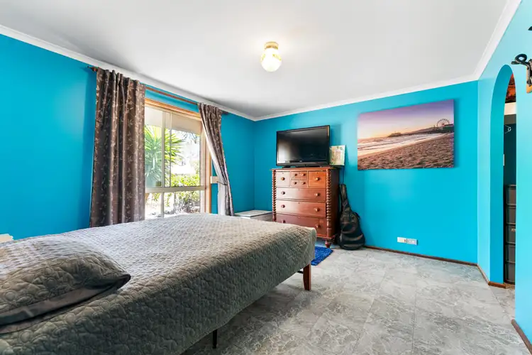 Fifth view of Homely house listing, 10 Greenfields Close, Andrews Farm SA 5114