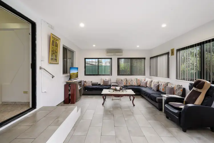 33 Kylie Parade, Punchbowl NSW 2196