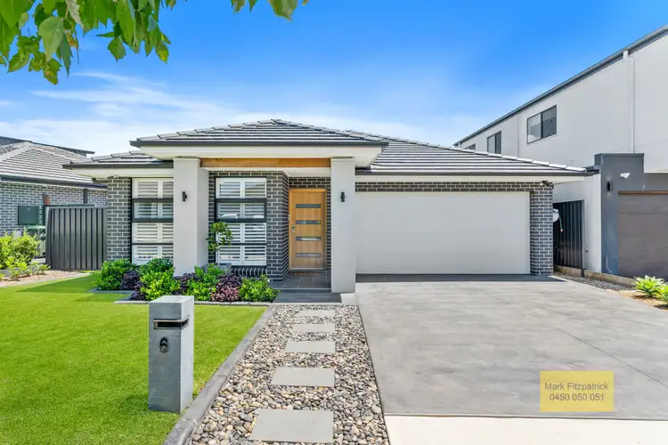 6 Ditzell Street, Catherine Field NSW 2557