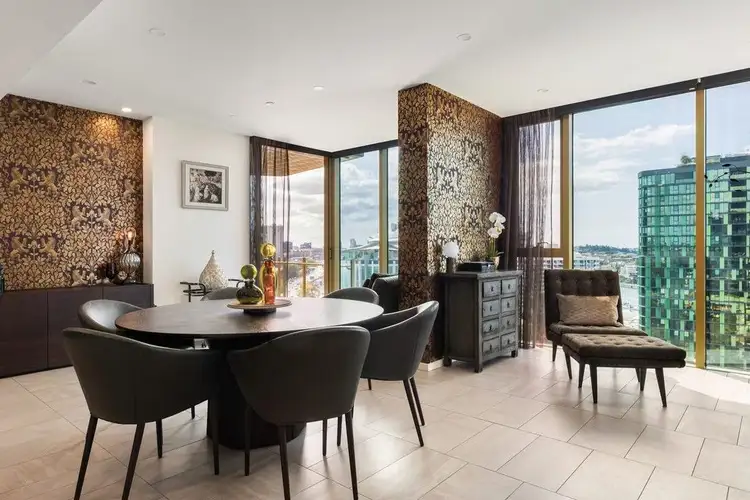908/25 Shafston Avenue, Kangaroo Point QLD 4169