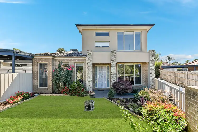 1/4 Daniher Close, Berwick VIC 3806