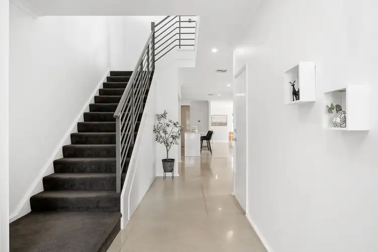 Second view of Homely house listing, 4 Bayview Terrace, Yangebup WA 6164