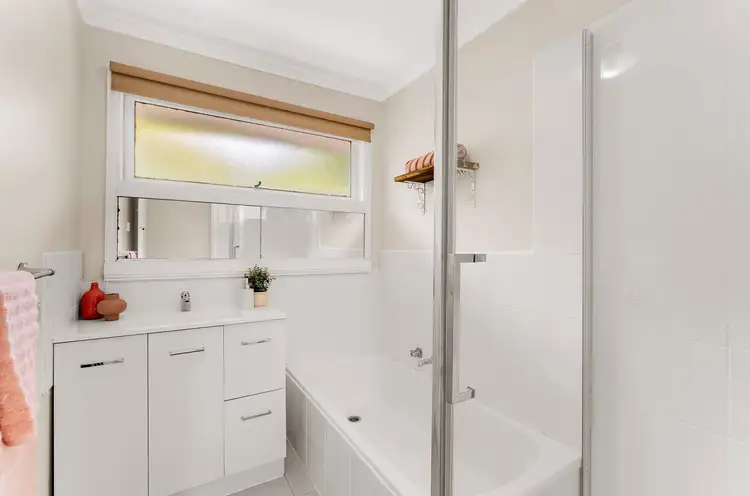 Sixth view of Homely house listing, 6 Coustley Close, Wallan VIC 3756