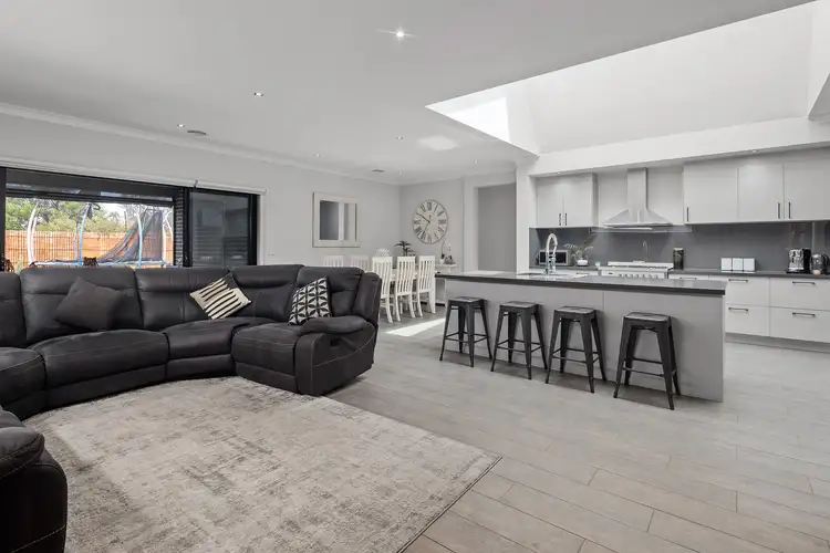 Second view of Homely house listing, 3 Wicklow Close, Lalor VIC 3075