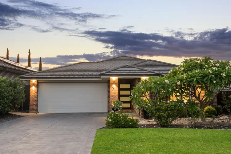 7 Jeffery Street, Carnes Hill NSW 2171