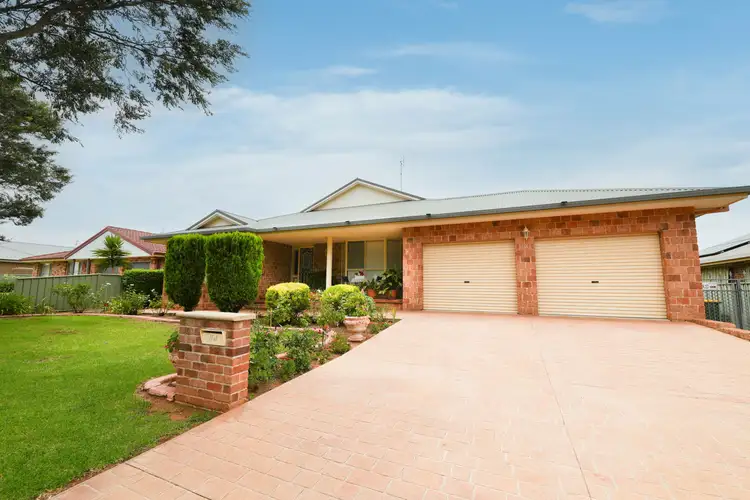 Main view of Homely house listing, 10 Angeleish Avenue, Parkes NSW 2870