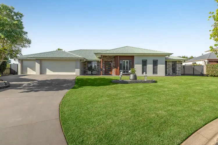 27 Banksdale Drive