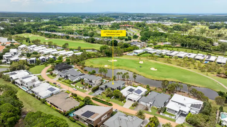 2279 Banksia Lakes Drive, Sanctuary Cove QLD 4212
