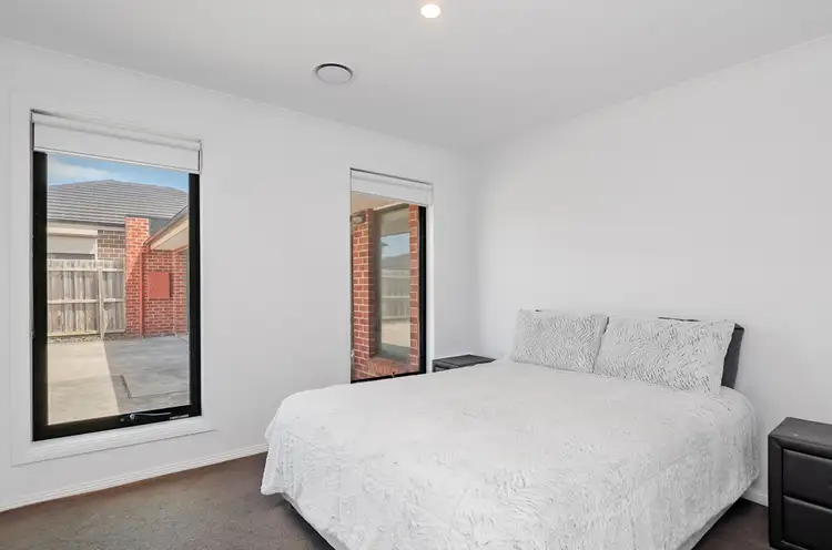 Sixth view of Homely house listing, 2/11 Martin Place, Warrnambool VIC 3280
