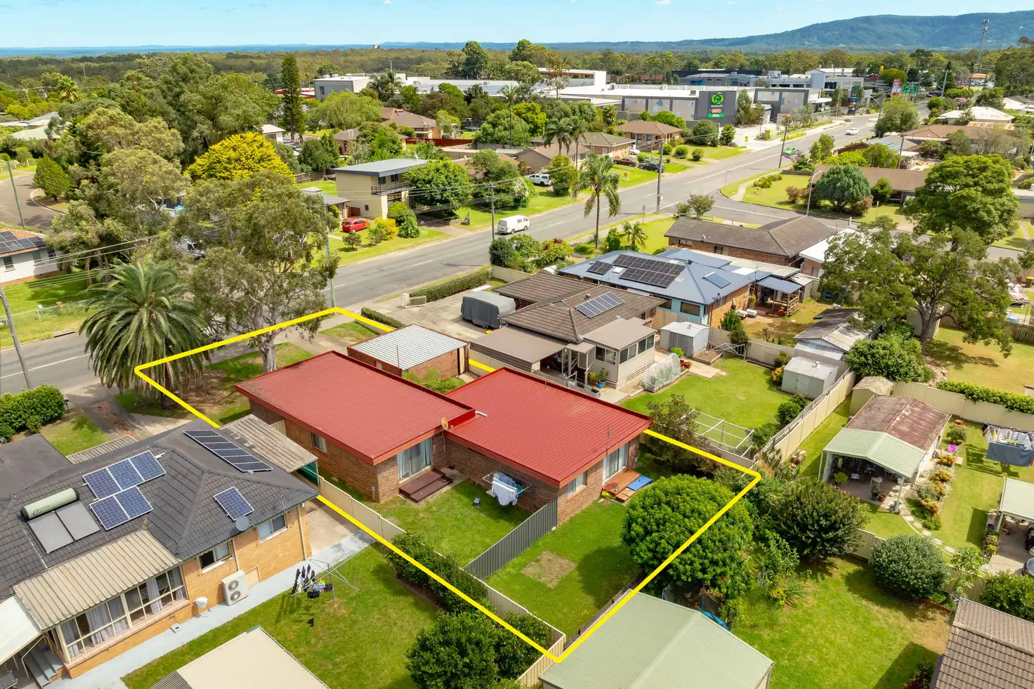 Main view of Homely block of units listing, 1&2/143 Cambewarra Road, Bomaderry NSW 2541