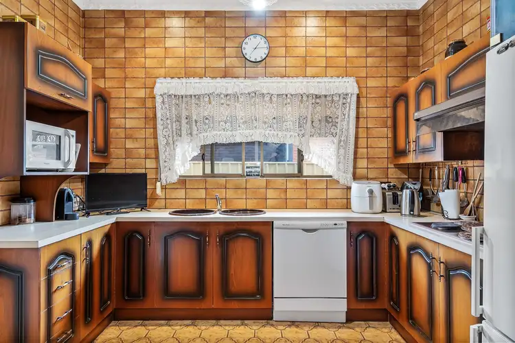 Fifth view of Homely house listing, 4 Fortrose Avenue, Seaton SA 5023