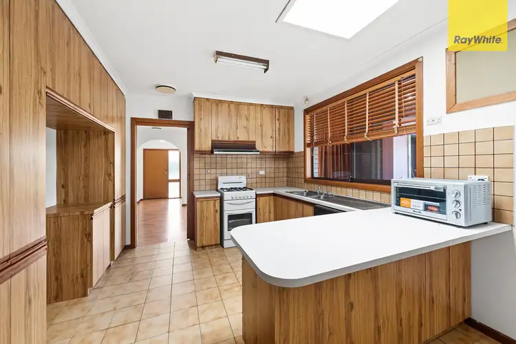 Fifth view of Homely house listing, 5 Joshua Court, Kings Park VIC 3021