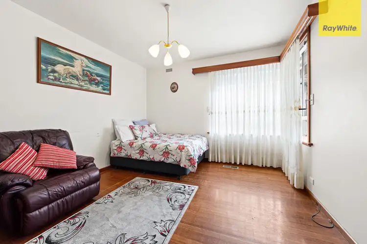 Fifth view of Homely house listing, 7 Pennell Avenue, St Albans VIC 3021