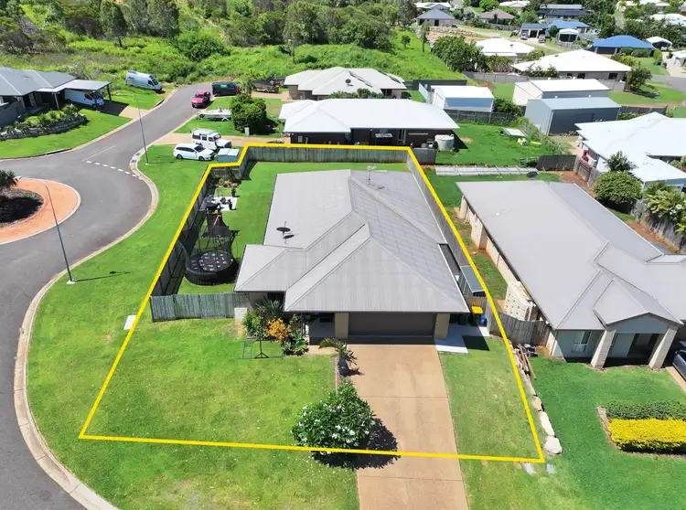 Second view of Homely house listing, 16 Parkview Drive, Lammermoor QLD 4703