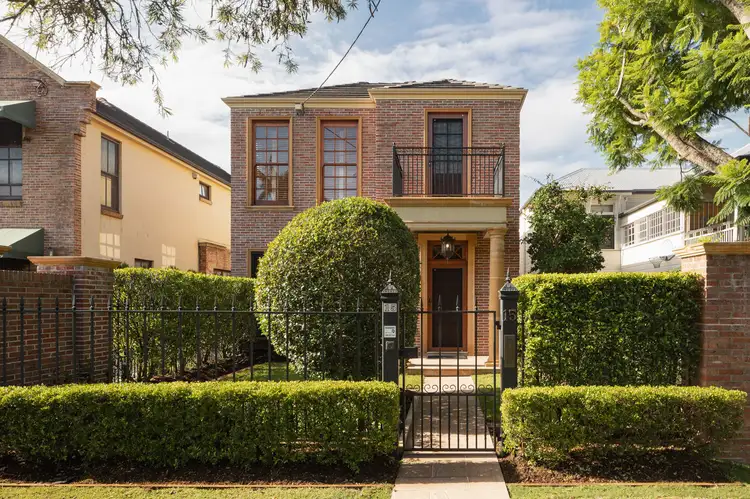 15 Batman Street, Clayfield QLD 4011