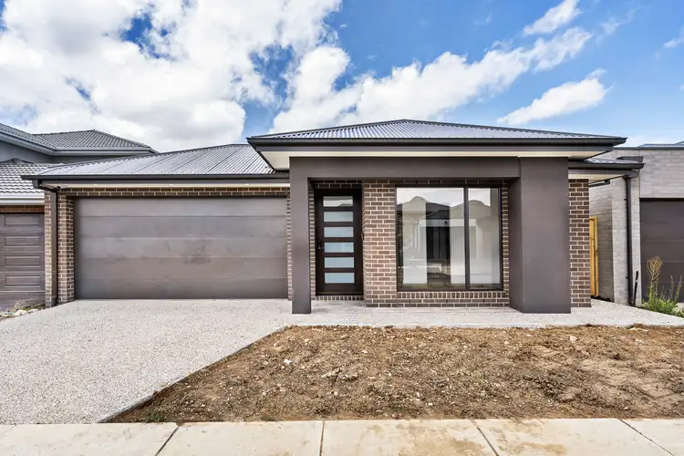4 Wyuna Way, Mickleham VIC 3064