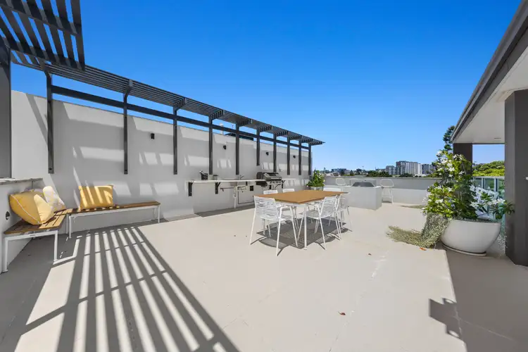 Second view of Homely unit listing, 8/8 Stuart Street, Bulimba QLD 4171