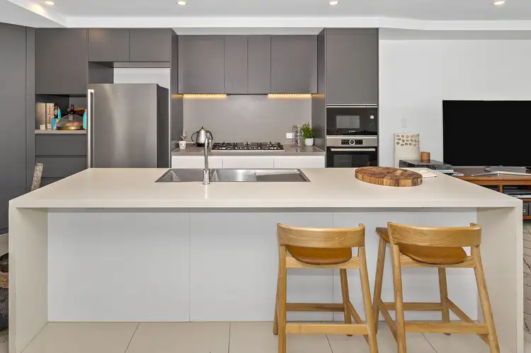 Fifth view of Homely unit listing, 8/8 Stuart Street, Bulimba QLD 4171