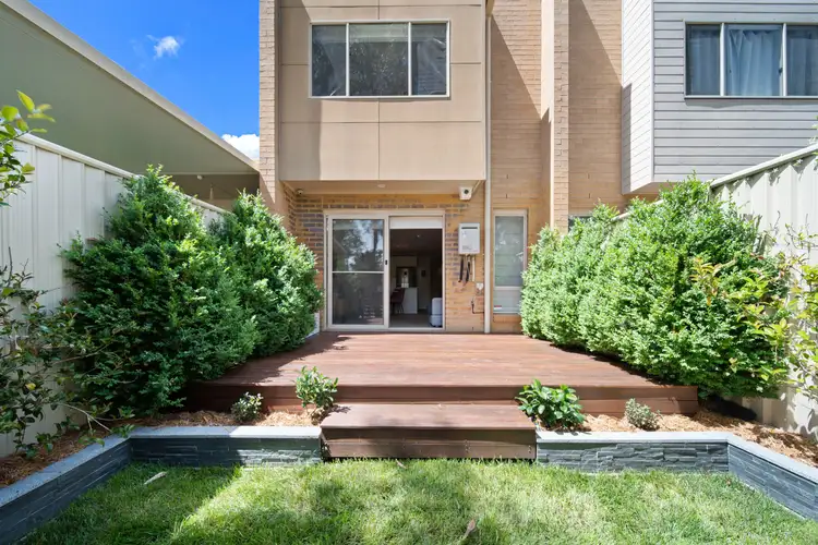 18/35 Clare Burton Crescent, Franklin ACT 2913