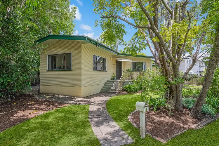 8 Prospect Street, Sherwood QLD 4075