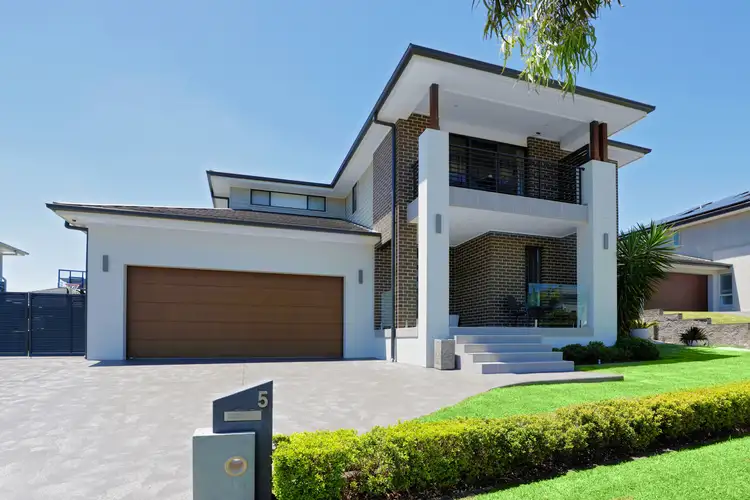 5 Prospect Avenue, Glenmore Park NSW 2745