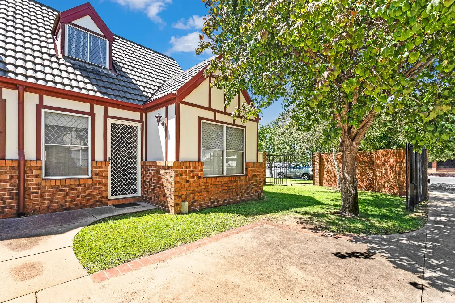Main view of Homely unit listing, 1/43-45 Meninya Street, Moama NSW 2731