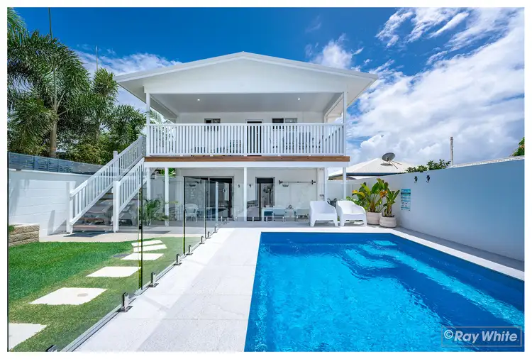 32 Ocean Parade, Cooee Bay QLD 4703