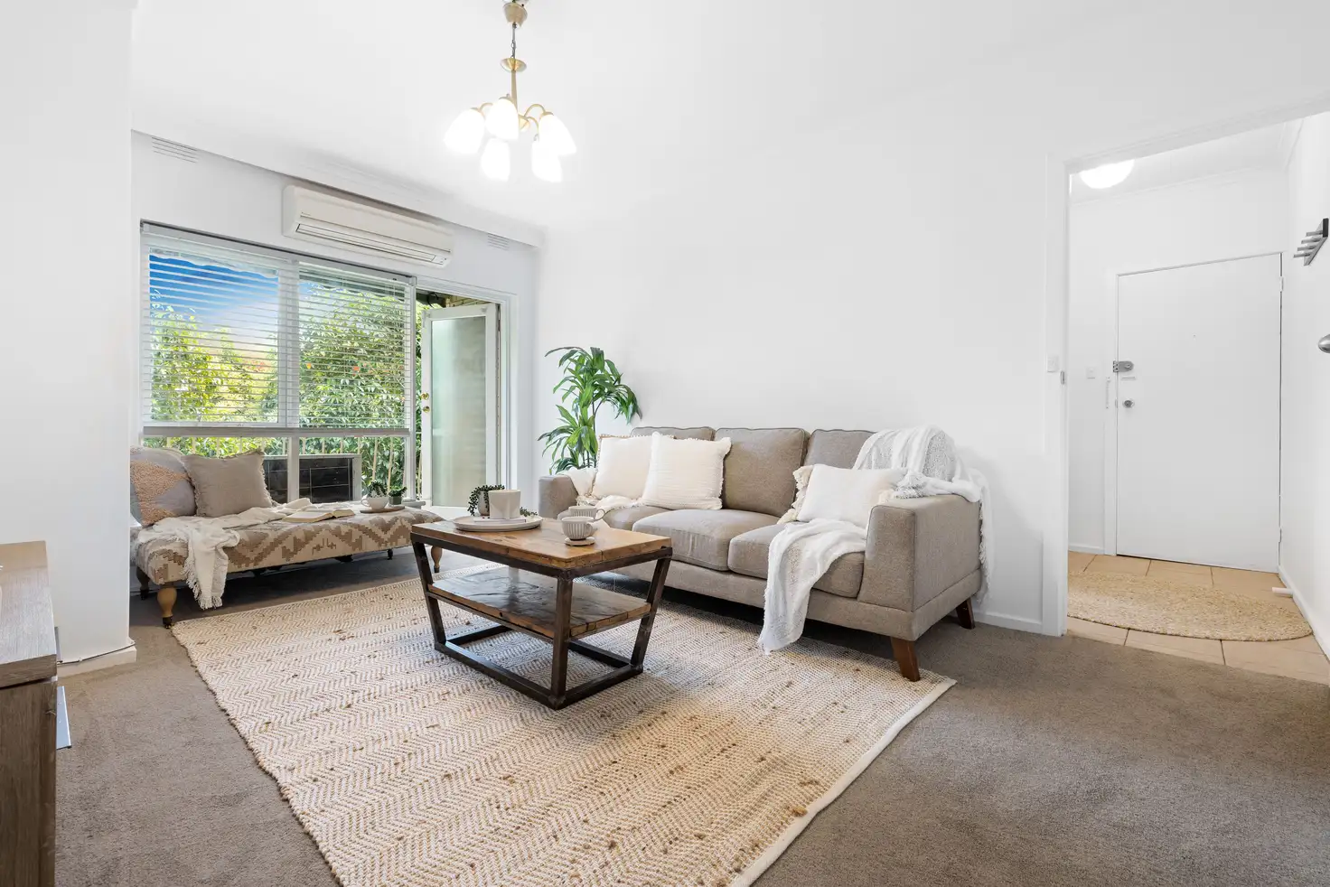 Main view of Homely apartment listing, 8/6 Rosstown Road, Carnegie VIC 3163