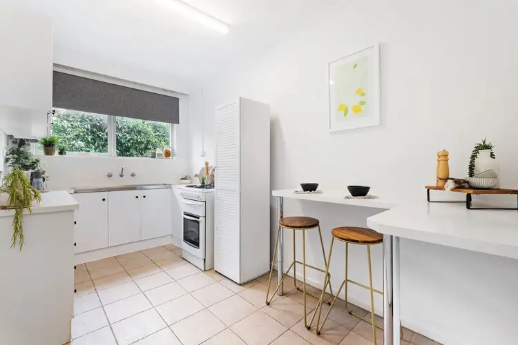 Third view of Homely apartment listing, 8/6 Rosstown Road, Carnegie VIC 3163