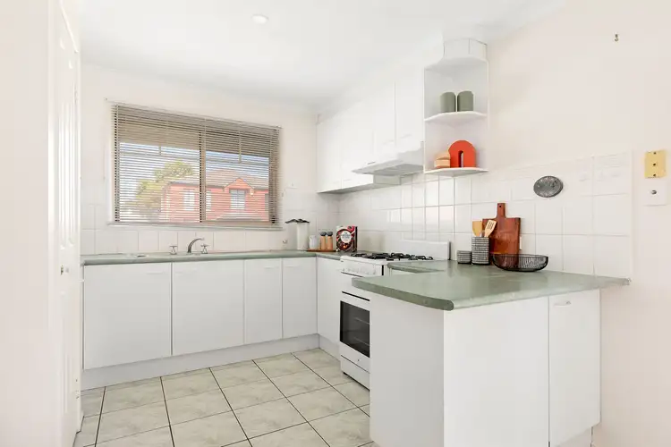 Fifth view of Homely house listing, 1 Jacqueline Court, Hillside VIC 3037