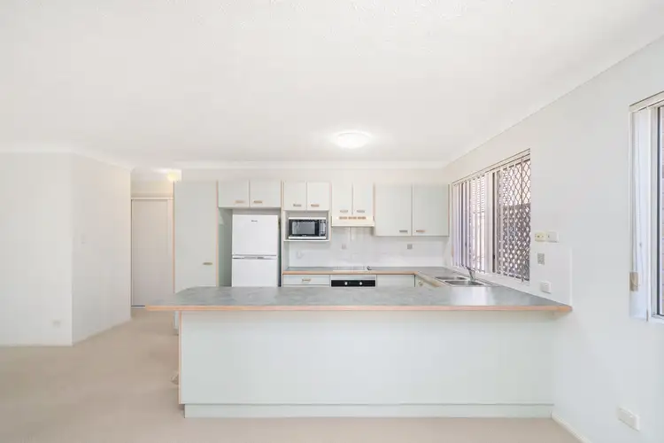 Fourth view of Homely unit listing, 2/18 Murphy Street, Scarborough QLD 4020